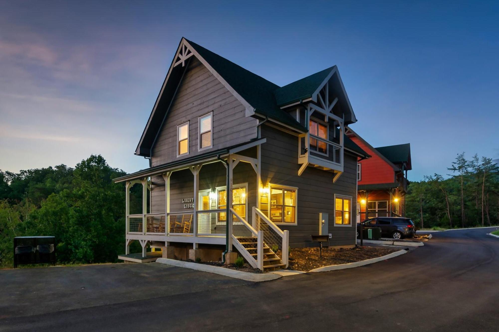 Liberty Lodge - Family Getaway With Pool, Hot Tub, Arcade & Dogs Pigeon Forge Eksteriør bilde