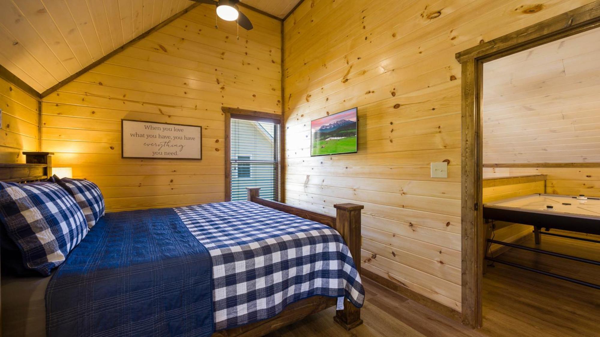 Liberty Lodge - Family Getaway With Pool, Hot Tub, Arcade & Dogs Pigeon Forge Eksteriør bilde
