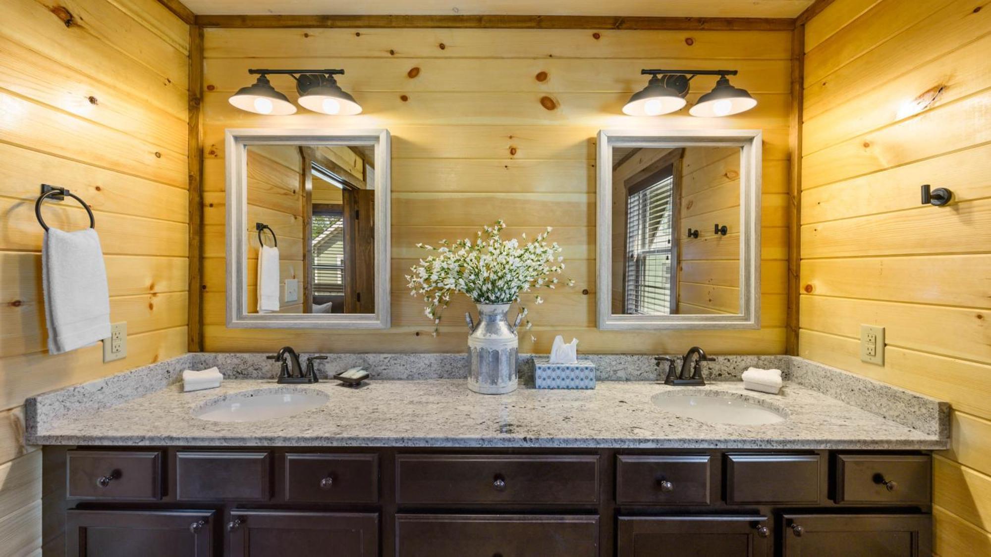 Liberty Lodge - Family Getaway With Pool, Hot Tub, Arcade & Dogs Pigeon Forge Eksteriør bilde