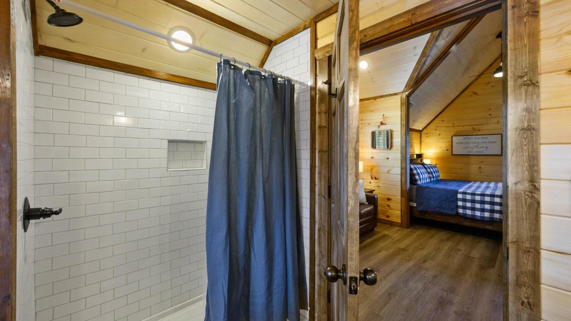 Liberty Lodge - Family Getaway With Pool, Hot Tub, Arcade & Dogs Pigeon Forge Eksteriør bilde